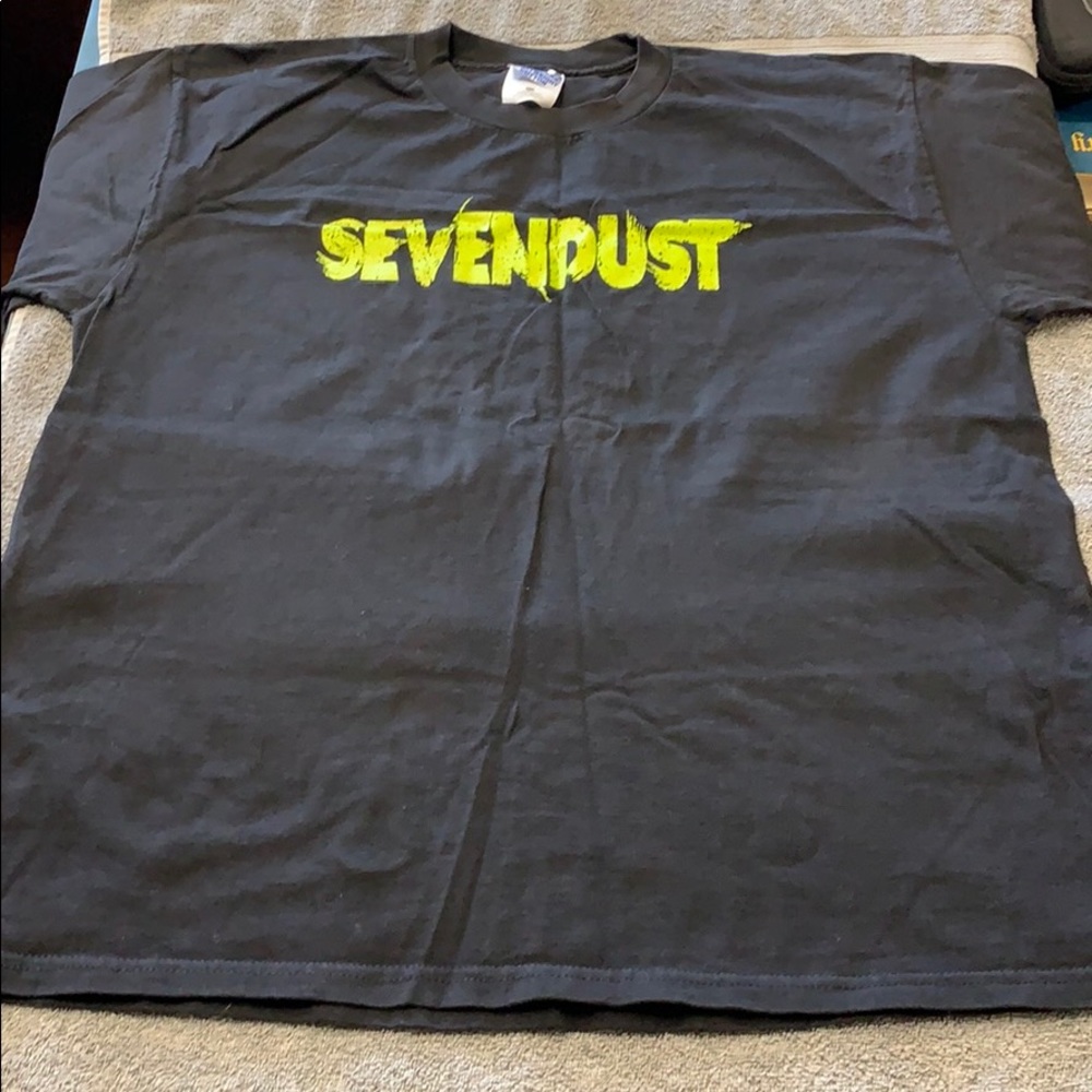 Vintage Sevendust band rock T shirt Xl